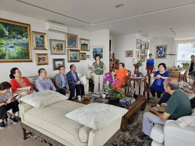 巴西淡江校友會3月10日中午在僑務促進委員楊舒華舒適溫馨的豪宅中舉辦新春聚餐