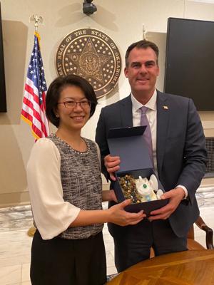 Director General Yvonne Hsiao met with Governor Kevin Stitt in Oklahoma on September 5
