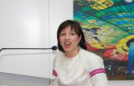 聲樂家呂玉成於歐洲議會台灣形象展開幕典禮中獻唱