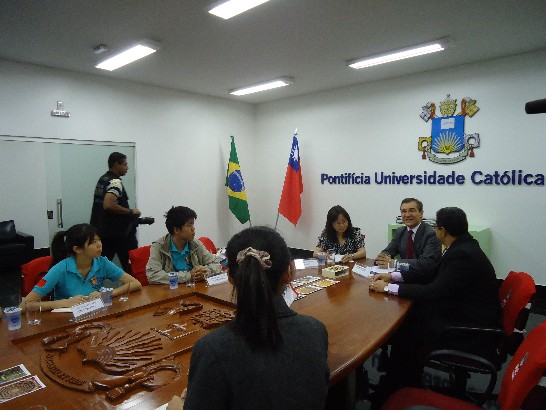 青年大使團訪問巴西進行交流活動