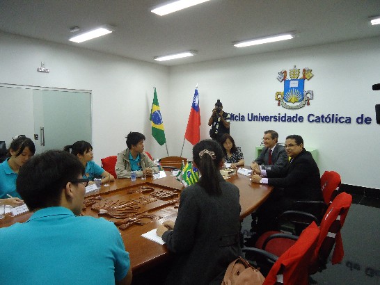 青年大使團訪問巴西進行交流活動