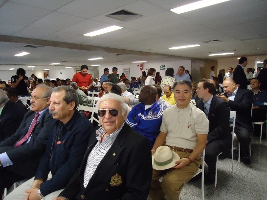 徐大使參加國家足球場落成開幕典禮