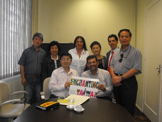 駐聖保羅台北經濟文化辦事處陳處長宗賢伉儷前往南大河州(Rio Grande do Sur)拜會獨木舟市(Canoa)市長達西瓦(Mr. Jairo Jorge da Silva)