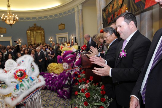 令狐大使與聯邦就業及社會發展部長Hon. Jason Kenney