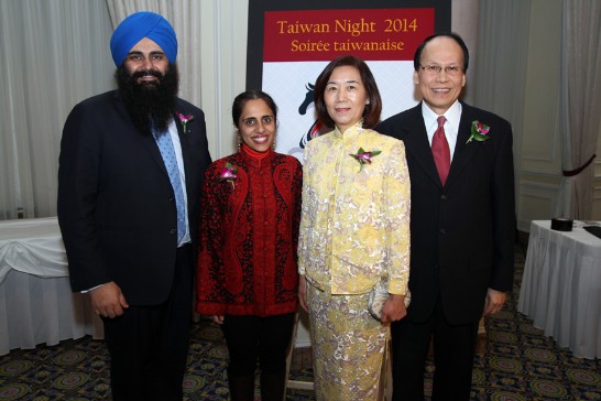 Dr. Chih-Kung Liu, ROC (Taiwan) Representative to Canada, and Mrs. Liu welcome Mr. and Mrs. Tim Uppal, Minister of State for Multiculturalism.