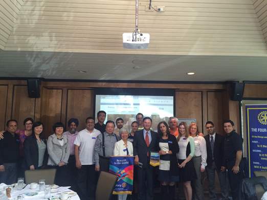 莊恒盛處長與溫哥華Fraserview扶輪社成員合影