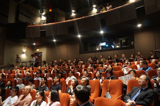 開幕片「看見台灣」滿座