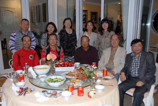 陳大使新東夫婦應邀參加僑領張麗薇女士晚宴