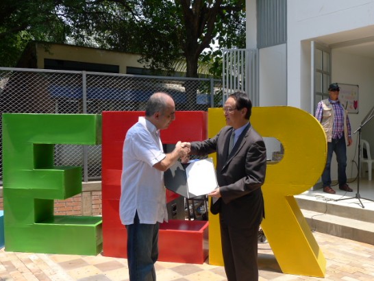 C市長Danamaris Paris致湯代表感謝狀