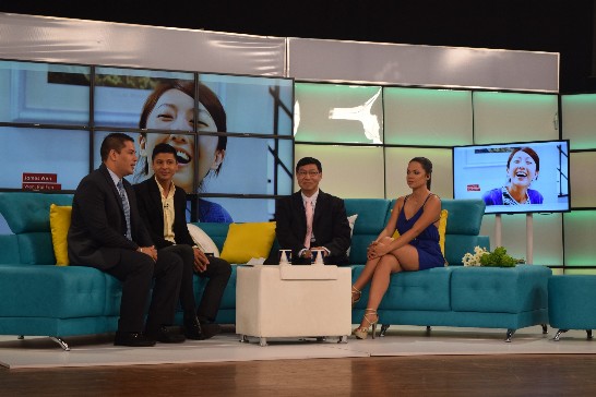 駐哥倫比亞代表葉德貴應邀赴哥國Cali市參加我國偶像劇「犀利人妻」開播儀式