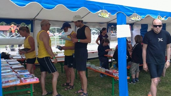 台灣文宣攤位提供文宣資料。