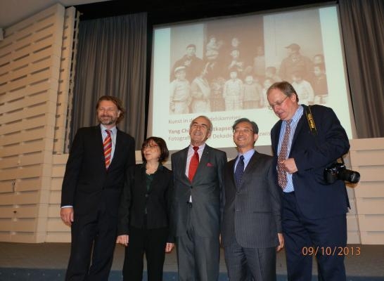 張處長與漢堡商會B主席(中)等合影