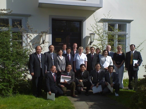 宜蘭縣政府考察團與呂內堡縣政府參加座談會人員合影。960416