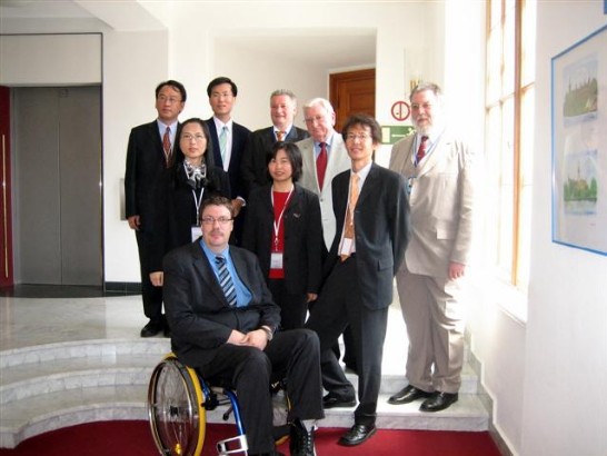 監察院考察團與麥佛邦邦議會監察使及申訴委員會委員合影