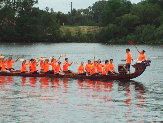 台灣龍舟隊奪標