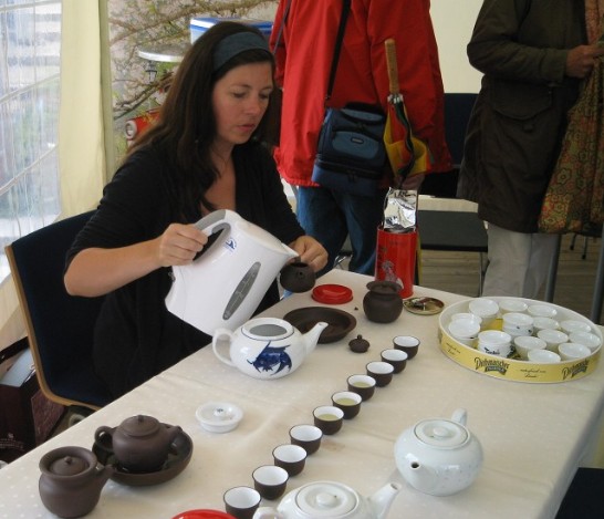 配合蘭陽舞蹈團演出辦理台灣日，向德國民眾介紹台灣茶及茶藝