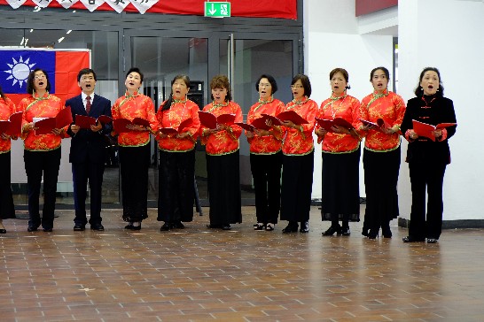 慕尼黑中文學校於102年10月12日舉辦"慶祝中華民國102年雙十國慶茶會"!