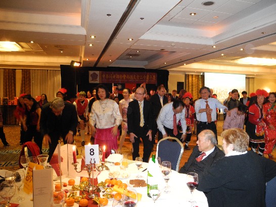 駐德國代表處魏大使武煉偕駐慕尼黑辦事處同仁出席102年1月