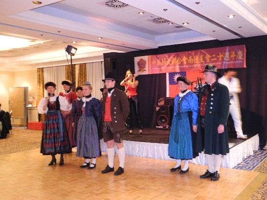 中華婦女聯合會南德支會於102年1月27日舉辦"20周年會慶暨102年春節聯歡會"!