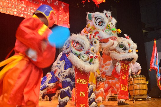 斯圖佳中文學校於102年2月24日舉辦"102年春節聯歡會"!