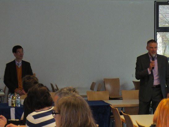 駐慕尼黑辦事處鄭處長兆元受邀於102年4月20日赴德國巴登伍騰堡邦Weil縣克普勒文科中學進行國情簡介!