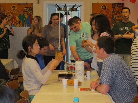 德國慕尼黑台灣同學會於102年6月15日舉辦"包粽子慶端午"活動!