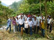 孫大使與亞會長等與Tucurú村民於植竹後合影