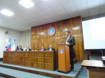 孫大使大成於5月24日在瓜國馬里安諾卡維斯大學商業管理學院，以「從企業文化與國際貿易來談台灣發展經驗」為題，發表專題演講。