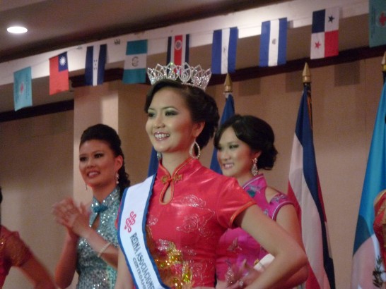 巴拿馬華僑小姐鄒美好（Melisa Chong）贏得后冠。