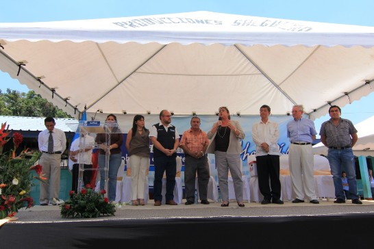 第一夫人裴若莎女士致詞