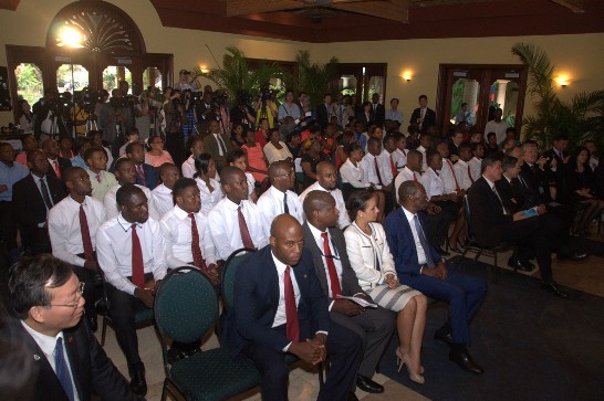 海地留臺校友及2015年臺灣獎學金新生茶會現場。