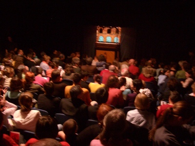 「台原偶戲團」在布達佩斯演出吸引爆滿的觀眾
