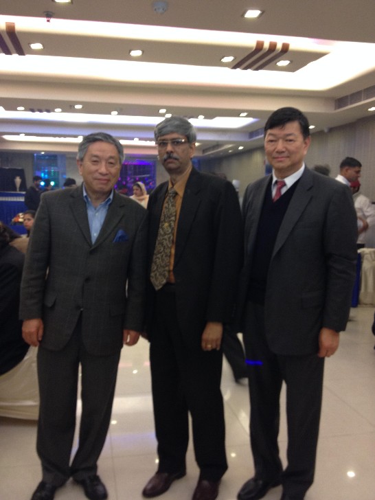 Amb. Tien(left) met Dr. Mitra(mid) and James Chang(right), Director of Science Division in TECC.
