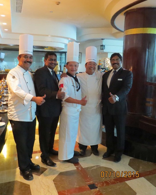 Chef Wen, Chen Fa (center)