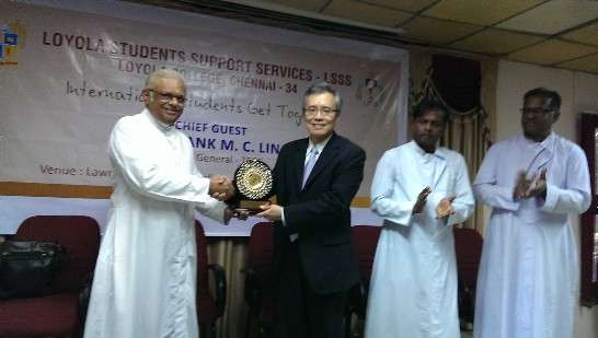 Director General Mr. Frank M. C. Lin(left 2)