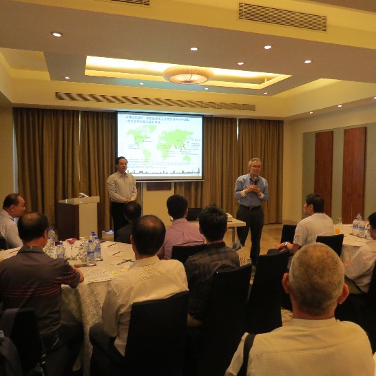 Director General Mr. Frank M. C. Lin (right)