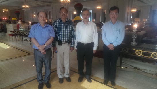Director General Mr. Frank M. C. Lin　（right 2）