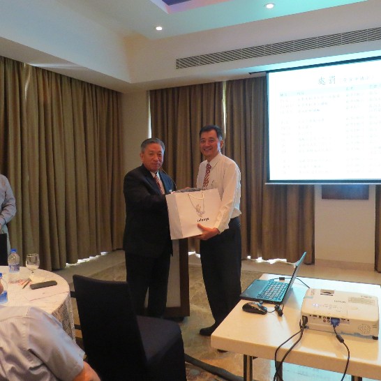 Amb. Chung-Kwang Tien (left)