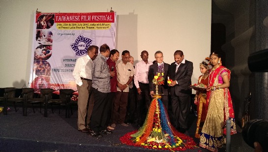 Director General Mr. Frank M. C. Lin (right4)