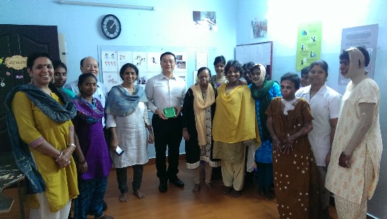 Director General Charles Li(Center)