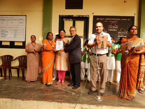 Mr. and Mrs. Frank M. C. Lin(left4,5)；Dr. Alagu Ramasamy (right 2)