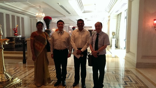 李朝成處長(左2)