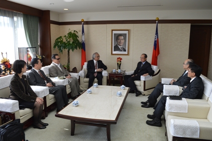 右３：沈斯淳・台北駐日経済文化代表処代表