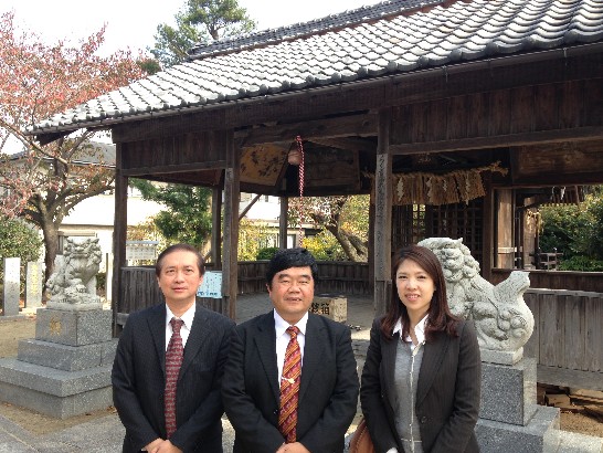 戎總領事參訪台灣蓬萊米之母末永仁故鄉，的釜蓋地祿神社。