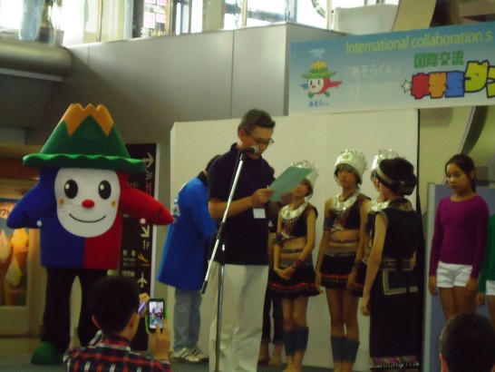 写真4.莊敬小学校が「準優勝」（銀牌）を受賞した