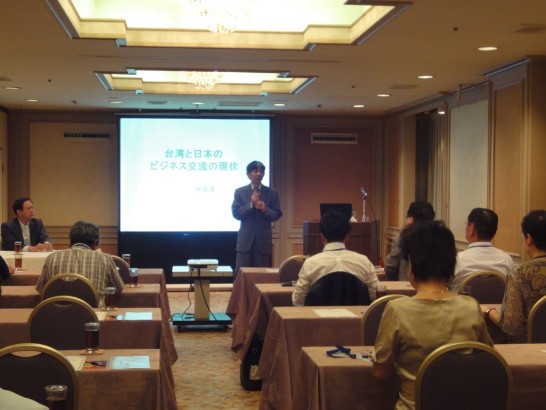 Cross  Over經營研究會代表幹事 池田顯 致詞。