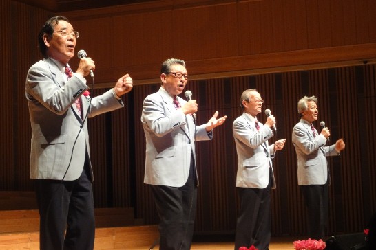 Dandy Four合唱團演出情形