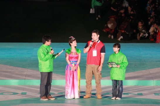 我隊伍代表介紹表演內容。