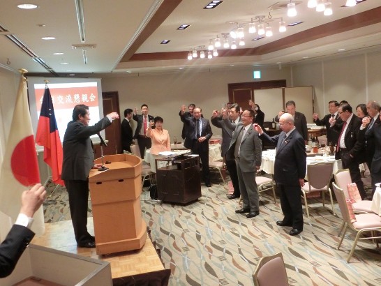 道議員丸岩公充領導乾杯