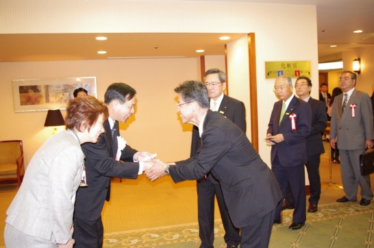 当処徐処長夫妻の出迎え